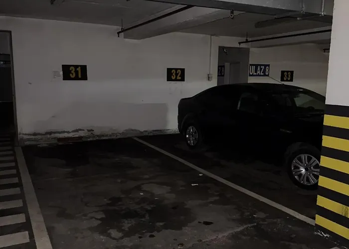 City Apartment Banja Luka Sa Parkingom U Garazi